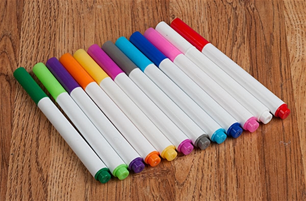 12 Liquid Chalk Pens